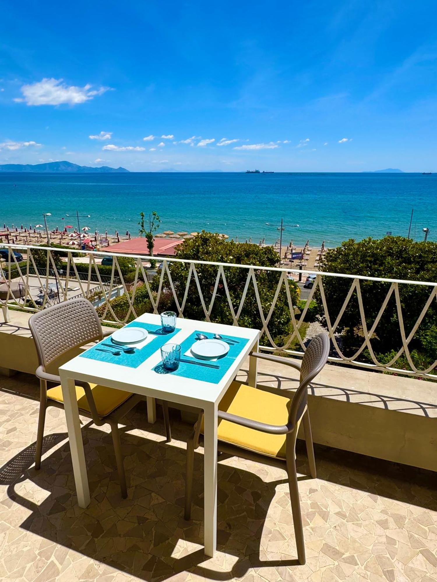 Villa Magnolia Formia Esterno foto