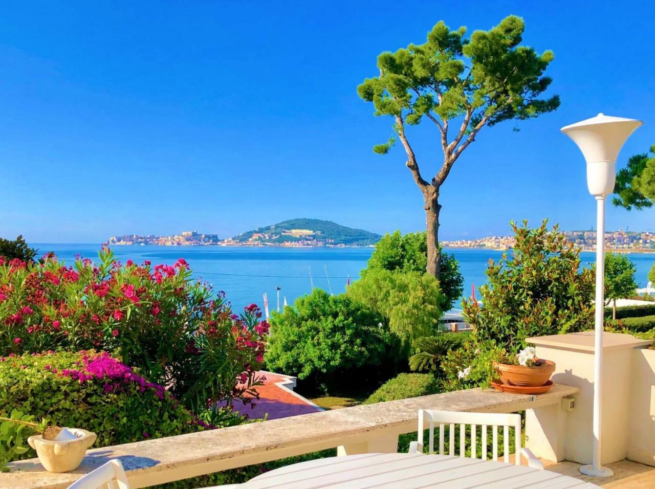 Villa Magnolia Formia Esterno foto